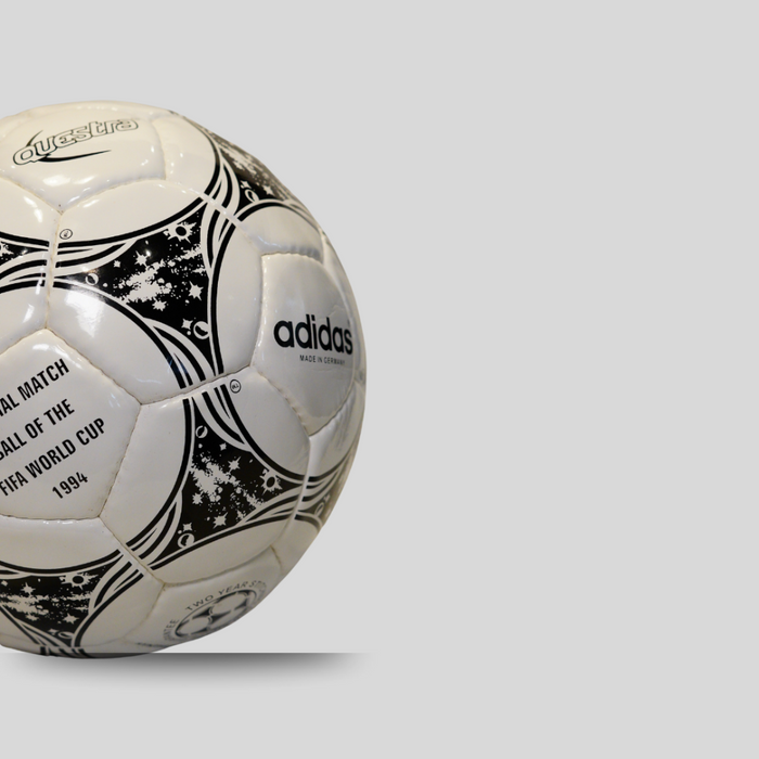 ADIDAS QUESTRA WORLD CUP FINAL 1994 UNITED STATE FOOTBALL