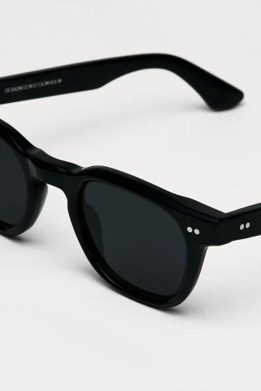 01 Sunglasses Accessories CHIMI