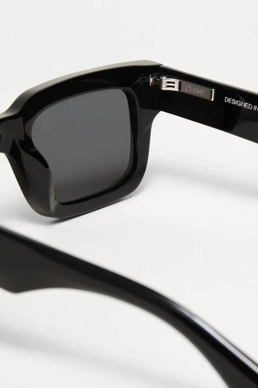 05 Sunglasses Accessories CHIMI
