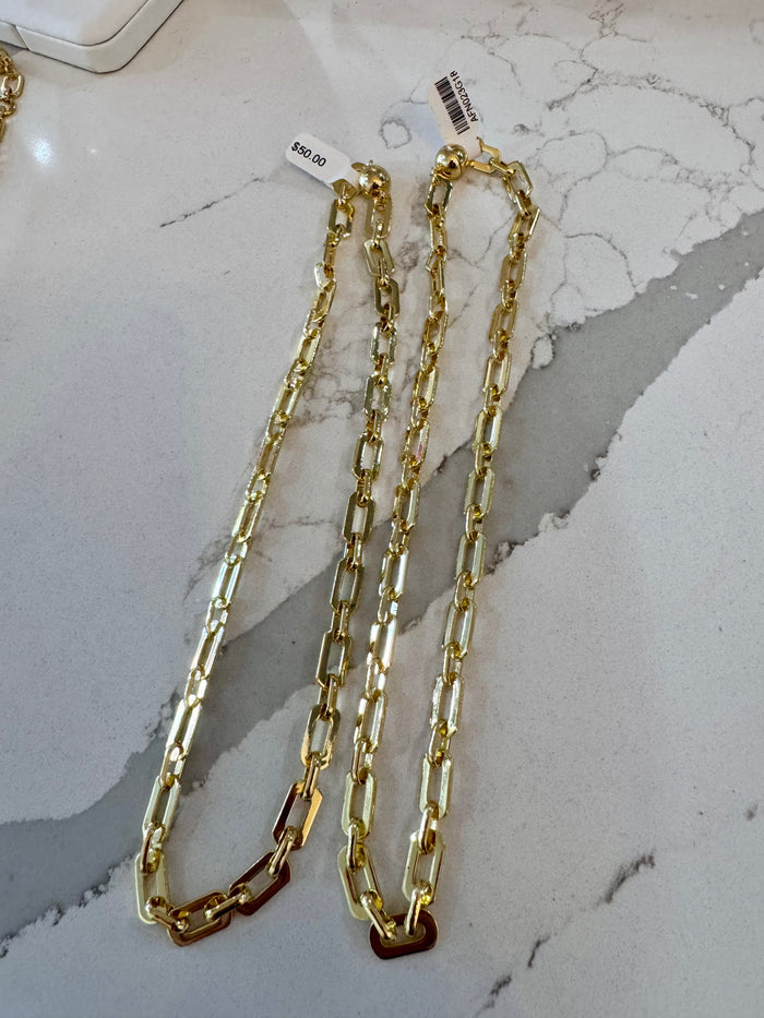 MAGNETIC GOLD CHAIN