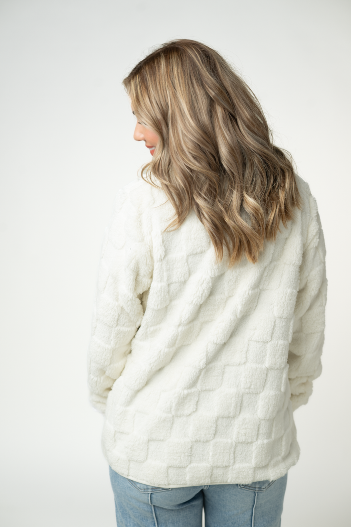 Checkered Snap Sherpa - Ivory