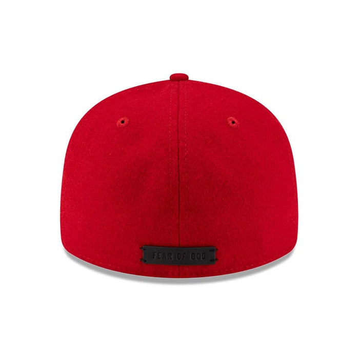 Pictured is this FOG X MLB Chicago White Sox Retro Crown 59FIFTY Fitted cap in red. 3