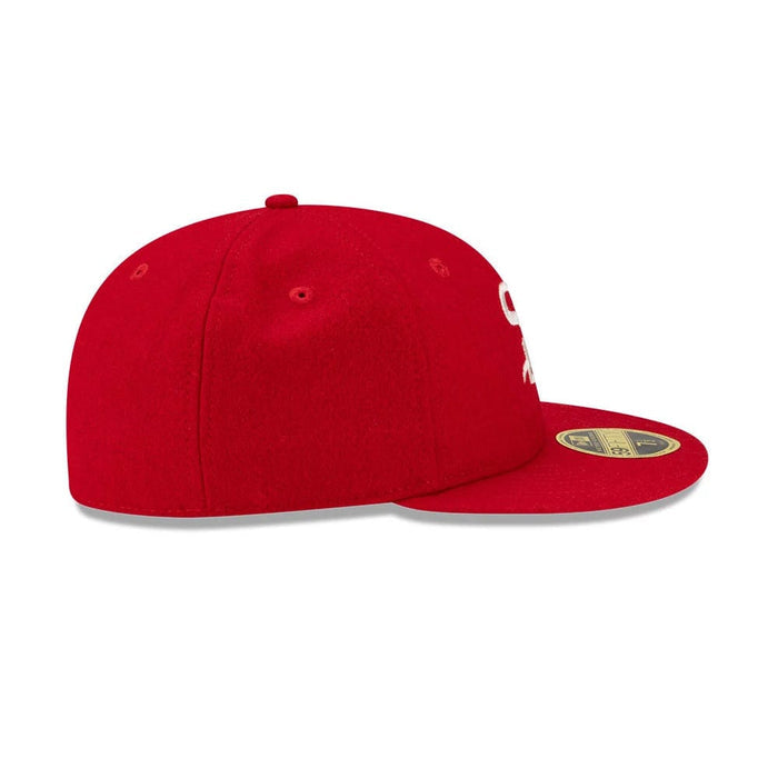 Pictured is this FOG X MLB Chicago White Sox Retro Crown 59FIFTY Fitted cap in red. 8