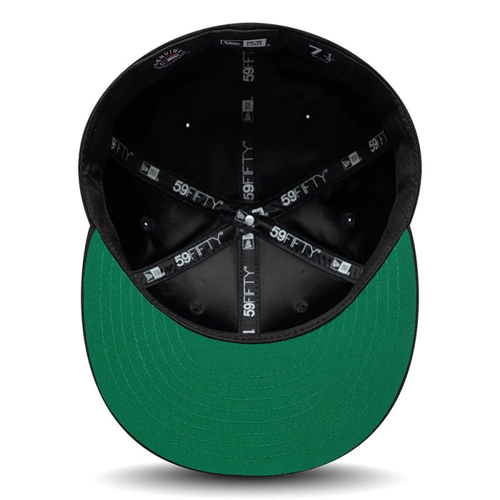Pictured is this MLB Sidepatch Chicago White Sox 59FIFTY Fitted cap in black. 2