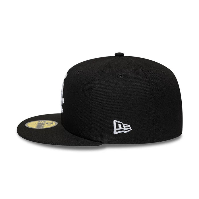 Pictured is this MLB Sidepatch Chicago White Sox 59FIFTY Fitted cap in black. 6