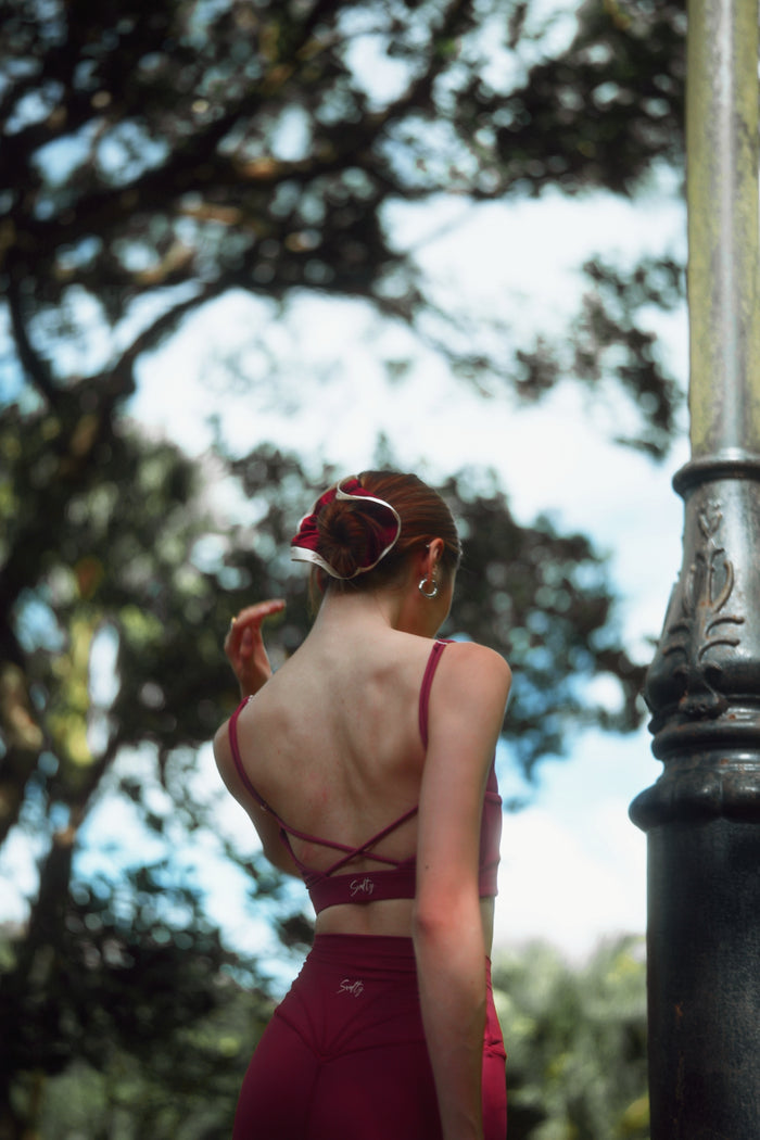 Criss Cross Front Sports Bra | Burgundy