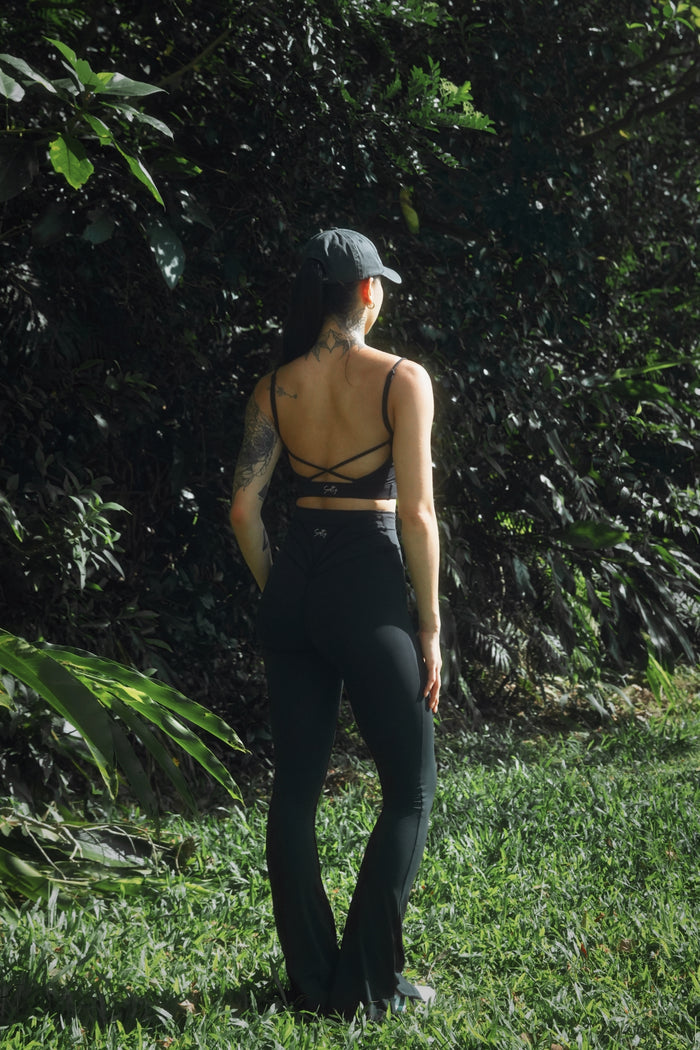 Criss Cross Front Sports Bra | Obsidian Black