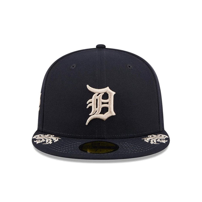 Pictured is this MLB Script Detroit Tigers 59FIFTY Fitted cap in navy. 6
