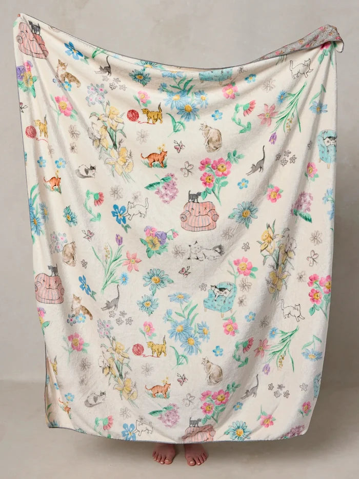 Double-Sided Cozy Throw Blanket - Kitty Doodles-view 3
