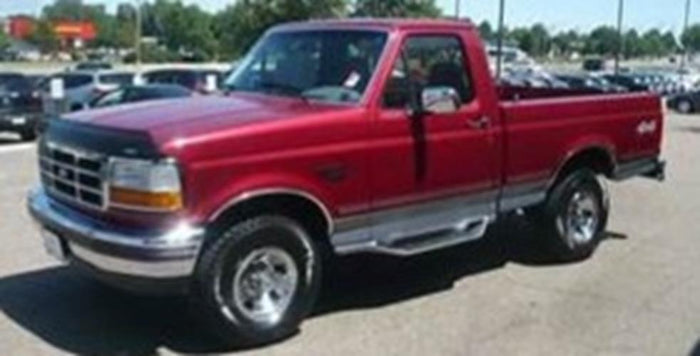 Ford EG Electric Currant Red Basecoat With Reducer Quart (Basecoat Only)