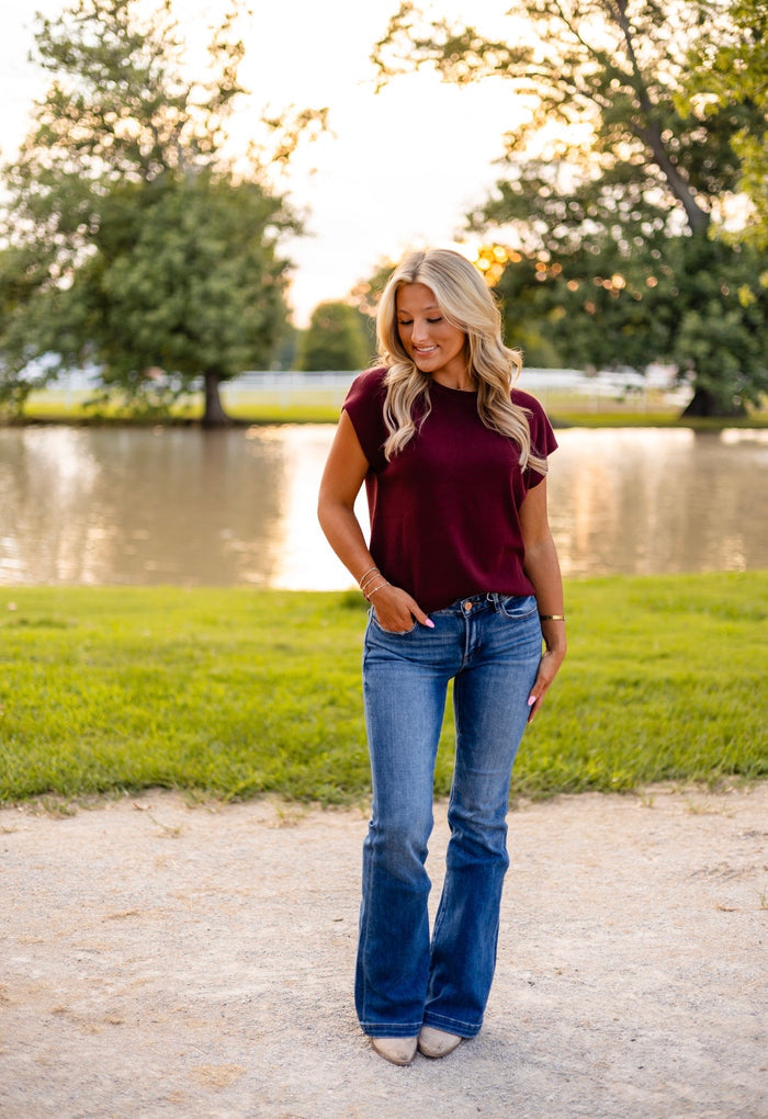 KINLEY MAROON TOP