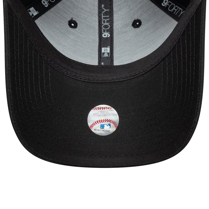Pictured is this Womens MLB Floral Infill LA Dodgers 9FORTY cap in black. 5