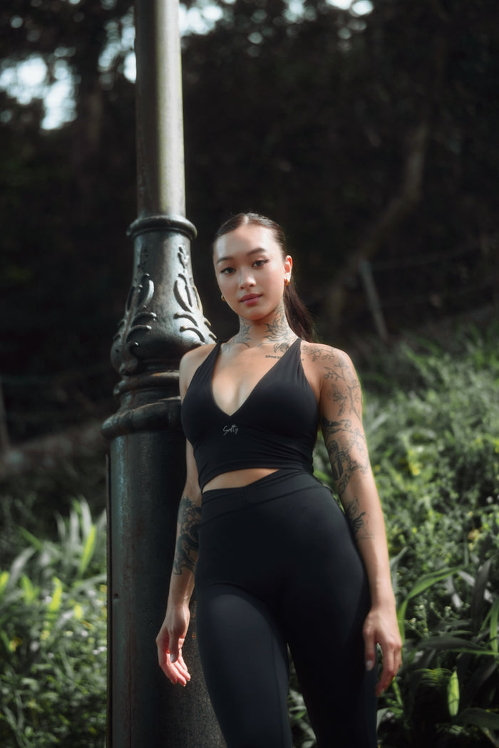 Low-Cut Cross-Back Bra | Obsidian Black