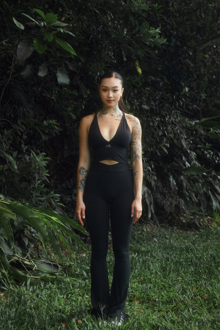 Low-Cut Cross-Back Bra | Obsidian Black