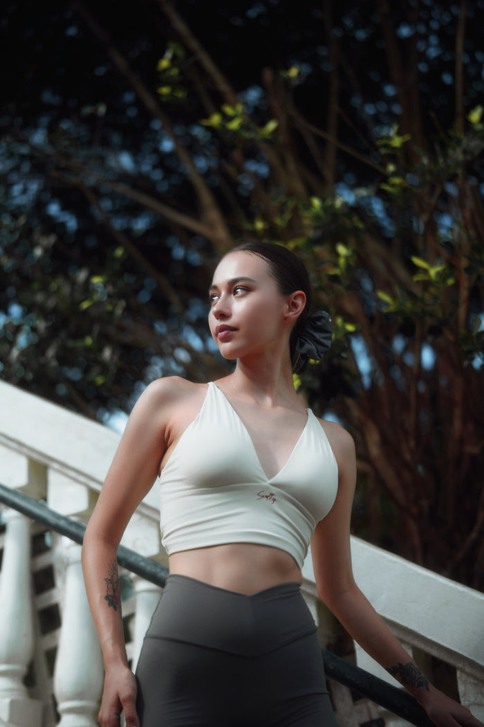Low-Cut Cross-Back Bra | Pale Beige