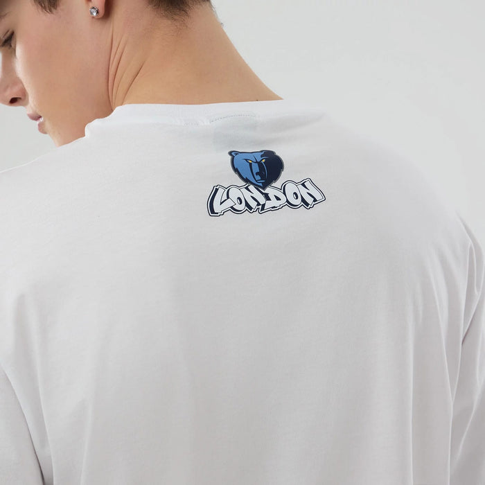 The model is wearing this NBA London Game 2026 Memphis Grizzlies Oversized T-Shirt in white. 5