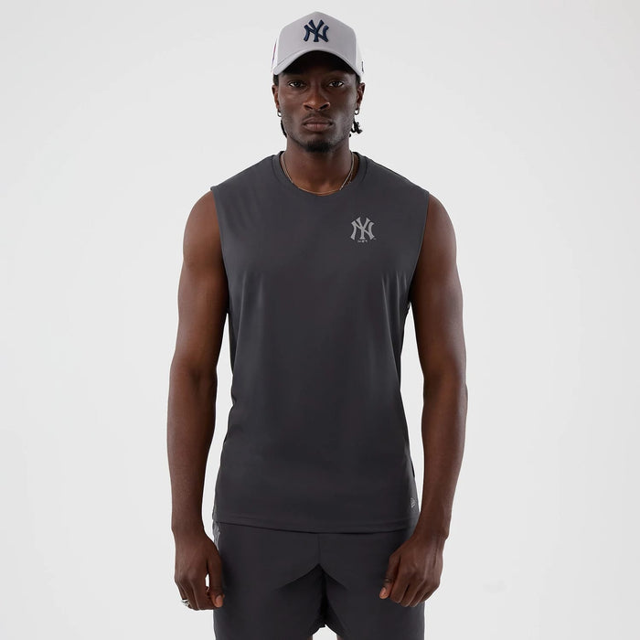 The model is wearing this MLB Core Plus New York Yankees Vest in dark grey. 1