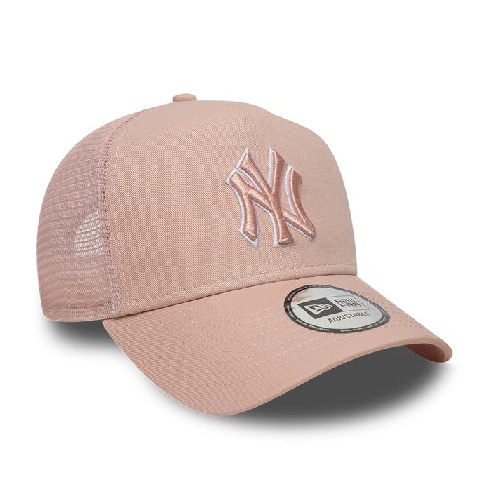 Pictured is this MLB Outline New York Yankees 9FORTY E-Frame Trucker cap in pastel pink. 3
