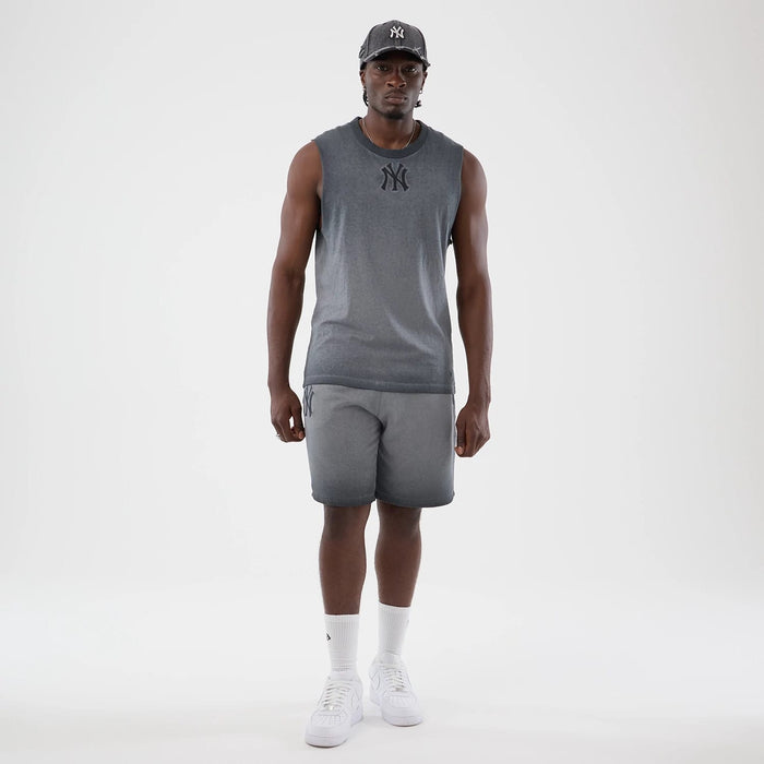 The model is wearing this MLB Washed Logo New York Yankees Vest in black. 8