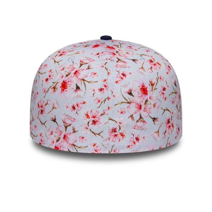 Pictured is this Paris Saint-Germain Cherry Blossom 59FIFTY Fitted cap in navy. 6