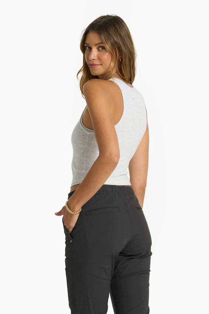 Pose Plyo Tank Activewear Vuori