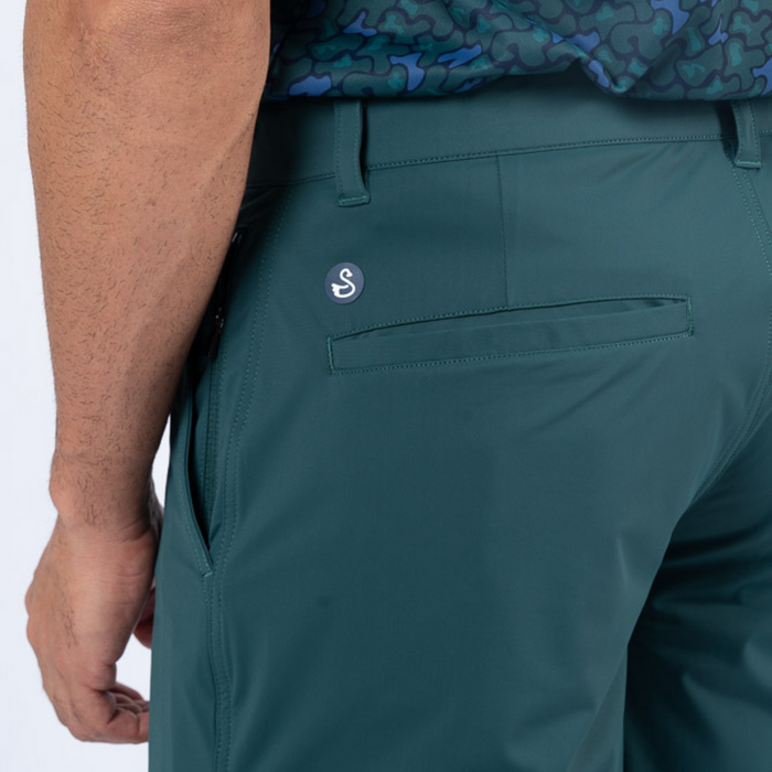 SHORT GOLF SWANNIES FAIRWAY
