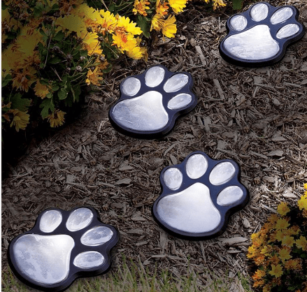 Gadget Gerbil Style A white LED Paw Print Solar Lights