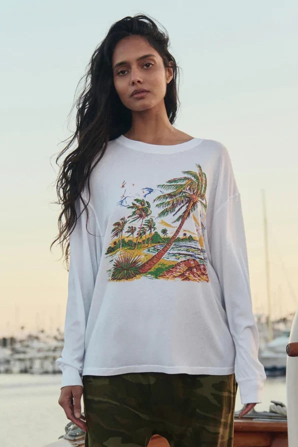 The Long Sleeve Relaxed Crew w/ Windy Shore Graphic T-Shirts & Tanks The Great