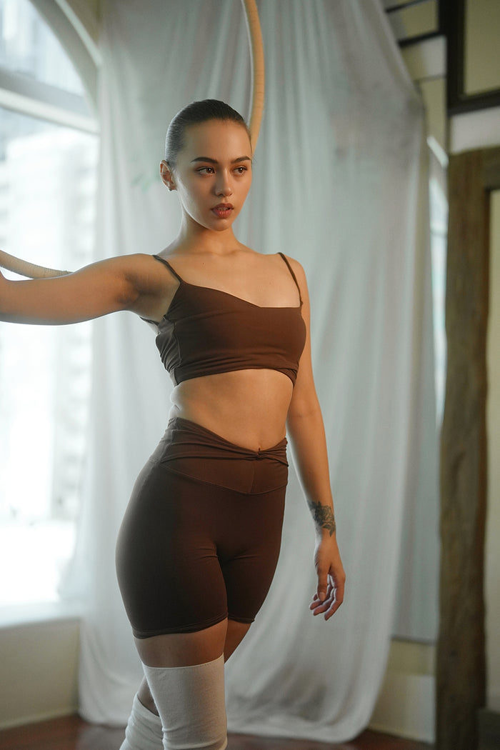 V-cut Short Tights | Crimson Brown