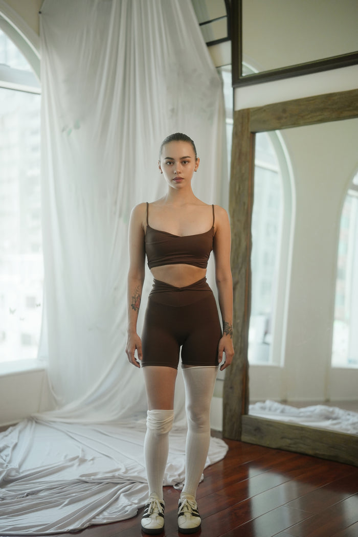 V-cut Short Tights | Crimson Brown